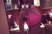 烈焰红唇勾勒极致腰身，深圳烈豹晓华全明星赛惊艳绽放