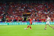 国足亚运队遭绝杀开门黑，久尔杰维奇首秀两连败
