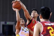 铁血篮坛风云录：从德勒黑封盖到韦弗上篮的激情瞬间
