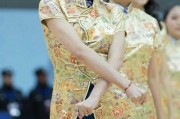 CBA赛场上的靓丽风景线：肯帝亚篮球宝贝热情似火点燃榜首大战