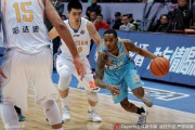 龙争虎斗映照CBA经典瞬间 新疆四川演绎篮下史诗对决