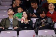 京城新势力御敌记：马布里率北控力斩山东高速，场边美女球迷成另类风景
