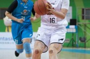 WCBA联赛第十一轮：江苏主场大胜辽宁，豪取四连胜