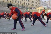 西宁水井巷小学千人篮球操 舞动高原冬日阳光