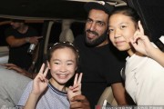 王者归来的温暖序章 哈达迪拥抱成都球迷情