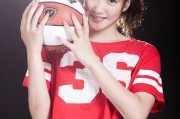 中国国奥女篮黄金一代：李梦、纪妍妍、程凤与齐氏姐妹的赛场芳华