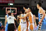 怒火灼烧太原夜：詹宁斯与北京首钢的冲突始末