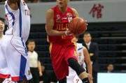 霍尔曼复出统治内线，天津男篮力克吉林终结三连败