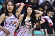 东北德比燃情本溪 辽宁篮球宝贝热舞点燃赛场