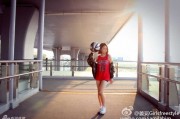 篮球与玫瑰：花式女孩姜冕的另类绽放