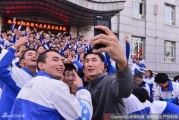 无声世界里的篮球火焰：新疆男篮与聋哑孩子的飞虎情缘
