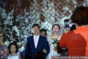 女篮传奇苗立杰大婚：从球场“女科比”到幸福新娘，篮球见证最美爱情