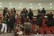 京川大战球迷看台起冲突 五棵松那个寒夜留下的伤痛与反思