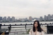 刘晓宇前女友近照曝光，钟鹿纯的多面人生：从最美车模到独立时尚博主