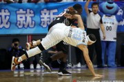 京疆大战与南北德比：重温1718赛季CBA次轮那些热血瞬间