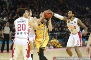 群星混战铸经典 CBA赛场那些热血瞬间与硬汉传奇