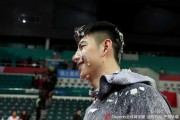 ＣＢＡ赛场温情一幕：广州龙狮为衡艺丰送上“特别”生日祝福