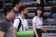 硝烟与玫瑰：粤疆大战背后的温柔目光