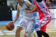 京城玫瑰雨浇灭山西烈焰 女篮众将演绎冬日里的篮球盛宴