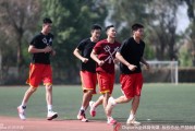 男篮挥汗备战里约 首堂训练课彰显拼搏精神