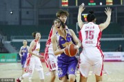 三双王端碗刀削面 看女篮老对手如何演绎篮下风云