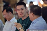 辽篮队长杨鸣投身环保公益活动 帅气示范垃圾分类新时尚