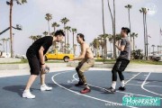 孙悦洛杉矶海滩秀球技，与球迷点燃威尼斯球场激情