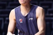 京城寒冬蓄力 方硕领衔首钢众将挥汗备战 CBA第三十二轮在即