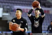 周琦李根赛前练兵，新疆飞虎的冬日记忆