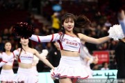 京城篮球宝贝：赛场上跃动的青春与激情
