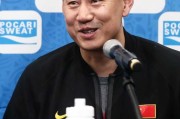 李楠挂帅男篮红队，发布会经典表情包回顾
