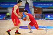 杜锋挂帅男篮蓝队金砖磨剑，亲力亲为雕琢防守细节