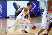 男篮世预赛蓝队客场狂胜中国香港 全队六人得分上双