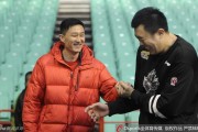 辽粤大战硝烟散尽，英雄相惜与夏日汗水共铸新章