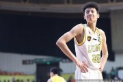 广厦火力全开狂胜同曦，青春风暴缔造八人上双纪录