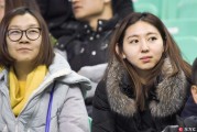 寒冬里的篮球火：本溪主场那些为爱痴狂的美女球迷