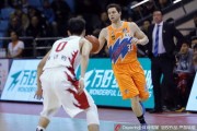 吉林东北虎主场激战上海大鲨鱼，四节苦寒假球衣憾负