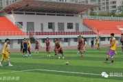 京篮小伙跨界绿茵，另类推挡乐在其中