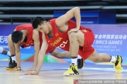 金砖赛场初试锋芒，杜锋与韩德君共筑中国男篮蓝队内线新篇章
