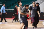 广州龙狮迎季后赛卡位战 三军用命苦练内功
