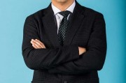 江苏肯帝亚新赛季黑白双煞领衔 复古写真展翅重返荣耀之路