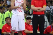 杜锋执教首秀遇内线双塔发威，蓝队群星闪耀赛场
