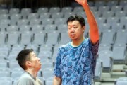 八一男篮新周期蓄力起航，王治郅身披教练战袍督训传薪火