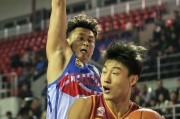 群星闪耀时：回顾 CBA 赛场上的那些热血瞬间