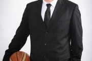铁汉柔情：篮球中锋买尔丹与新疆未婚妻的甜蜜婚礼前奏