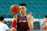 疆粤大战前奏：周琦遭球探围观测评，史蒂芬森首训秀暴扣，李根李学林老友重逢叙旧