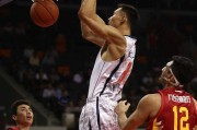 广东宏远鏖战记：阿联的暴扣与钟诚的铁血防线