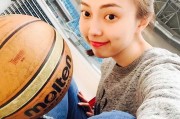 李晓旭与李旭：从名字纠葛到CBA赛场外的模特佳偶