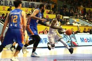 福特森率队狂飙，广厦主场酣畅复仇四川