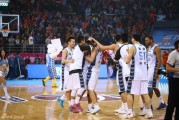 京粤大战经典瞬间重现：铁血防守与关键先生的巅峰对决